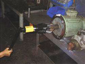 液壓拉馬應(yīng)用在拉拔行業(yè)